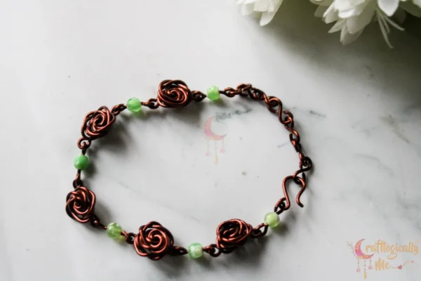 Rose bracelet with beads - Image 2