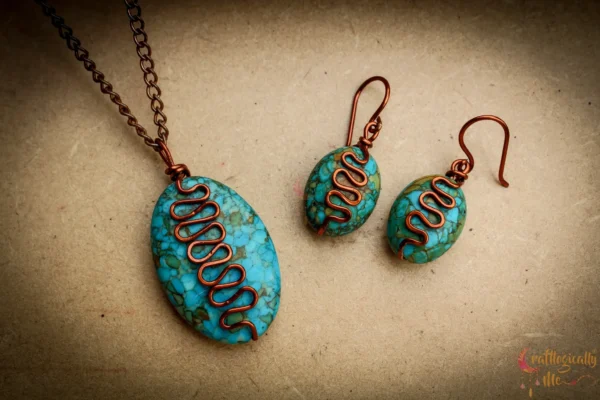 Turquoise squiggly pendant set