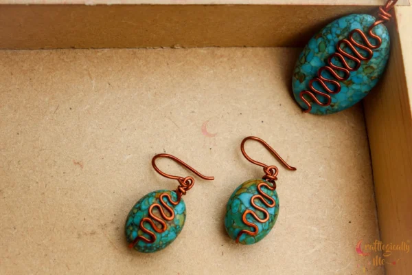 Turquoise squiggly pendant set - Image 4