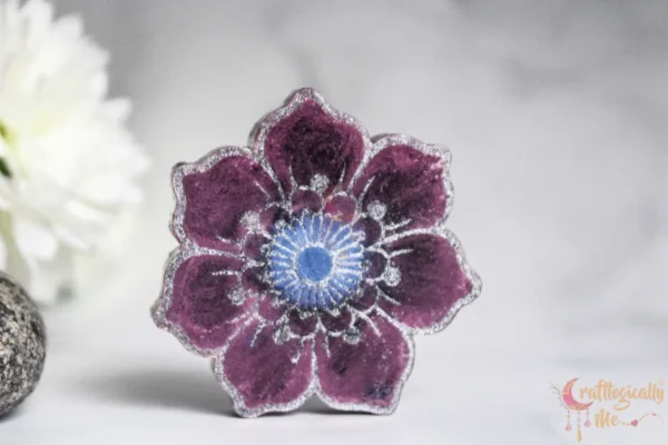 Flower keychain/magnet - Image 2