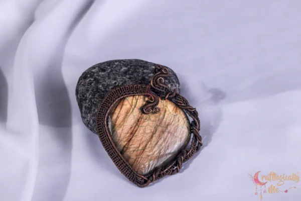 Yellow Flash Labradorite heart wrap - Image 10