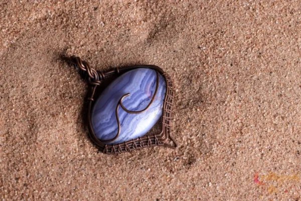 Blue Lace Agate sea wave pendant - Image 5