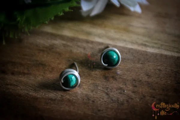 Silver Malachite bead wrap stud - Image 3