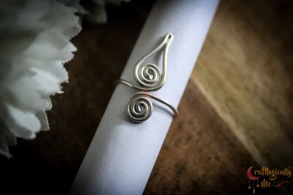 Silver Leafy swirl adjustable ring - Image 4