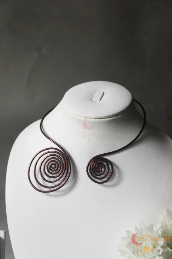 Swirly Wire Collar - Image 6