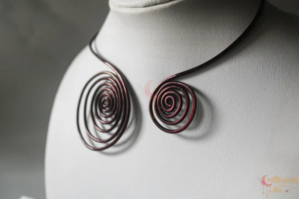 Swirly Wire Collar - Image 5