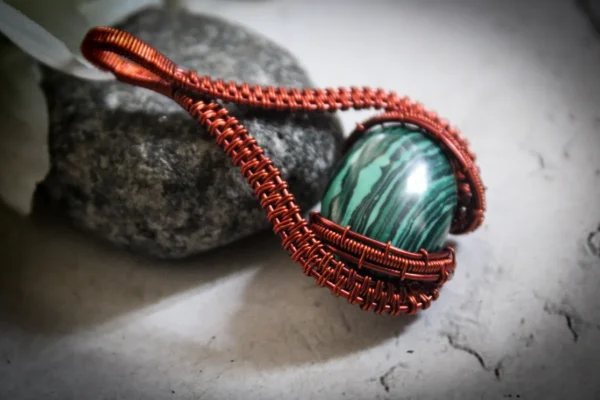 Malachite oval wrap pendant - Image 5