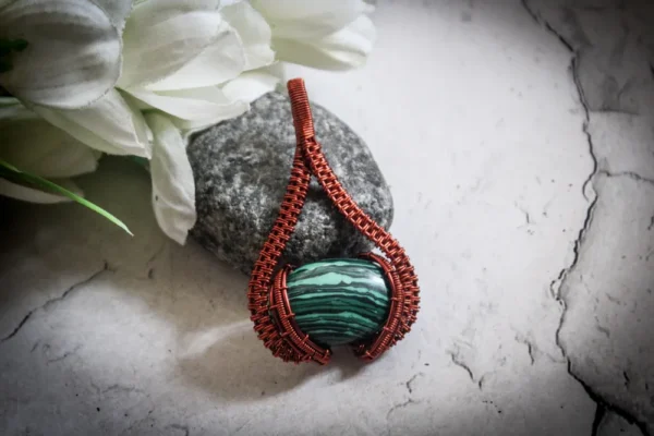 Malachite oval wrap pendant - Image 8