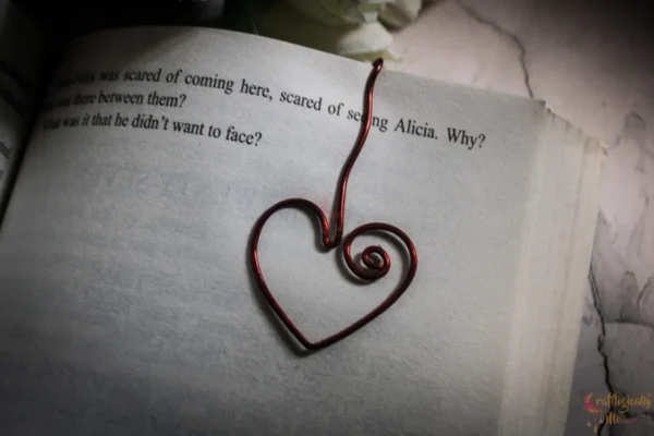 Heart Bookmark Clip - Image 3