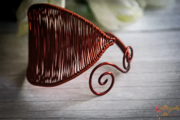 Unique woven leaf cuff - Image 4