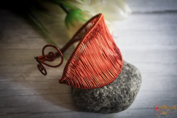 Unique woven leaf cuff - Image 2