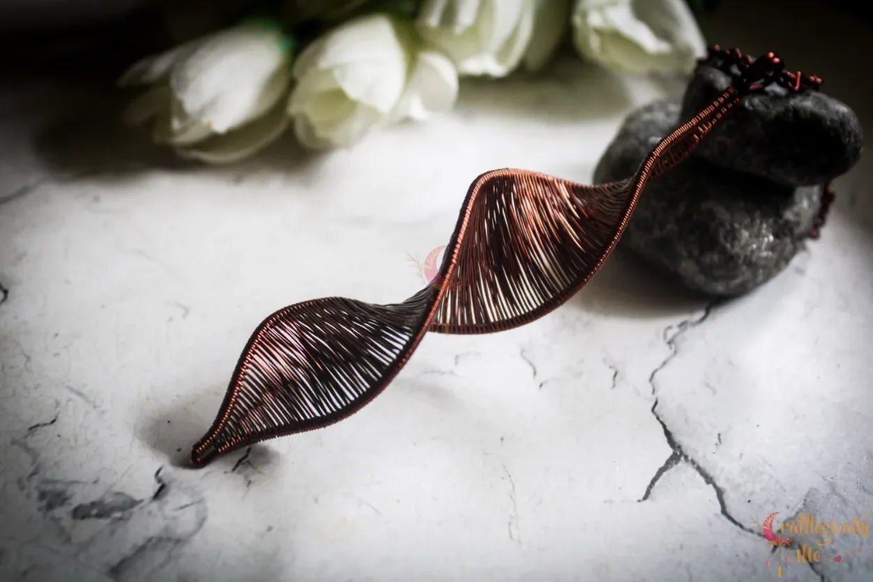 PEN036 DNA helix twisted wire loom pendant 02