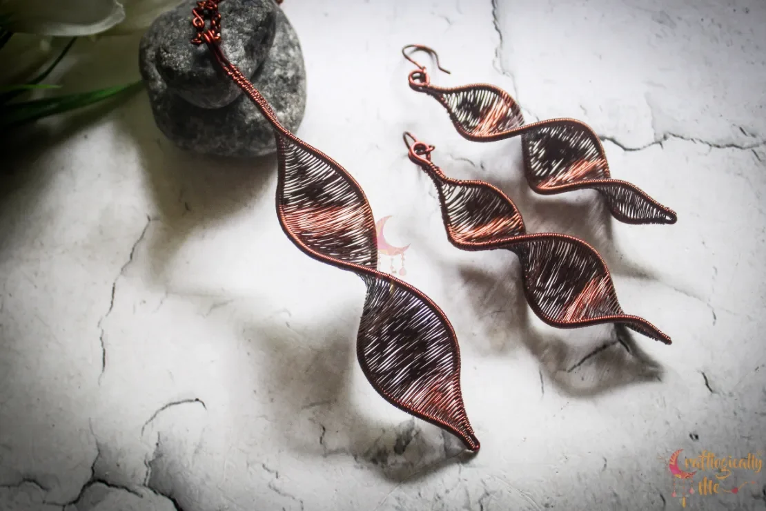 PS018 DNA helix twisted pendant set 03